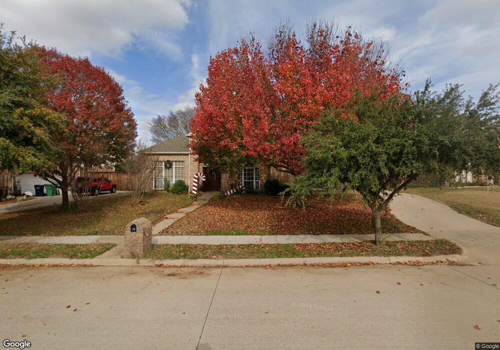 913 Abbots Ln, Denton, TX 76205 - photo 1