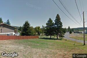 380 SW Spruce St, Willamina, OR 97396