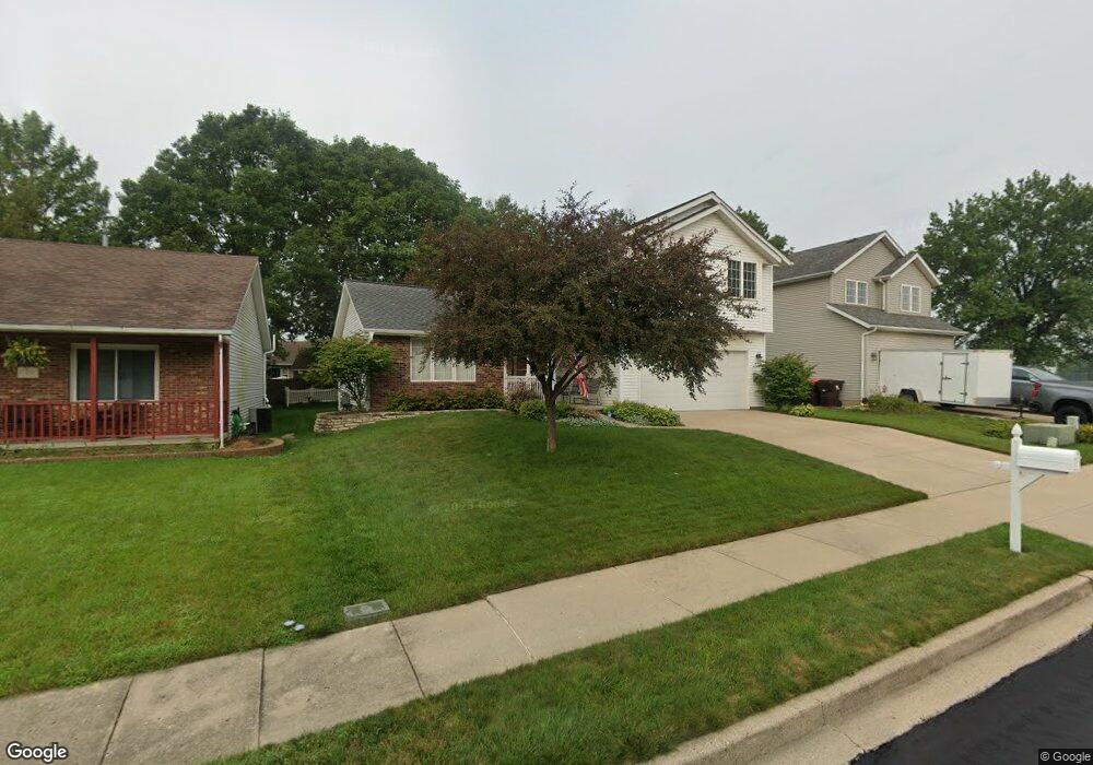 5515 N Pepperwood Ct, Peoria, IL 61615 - photo 1