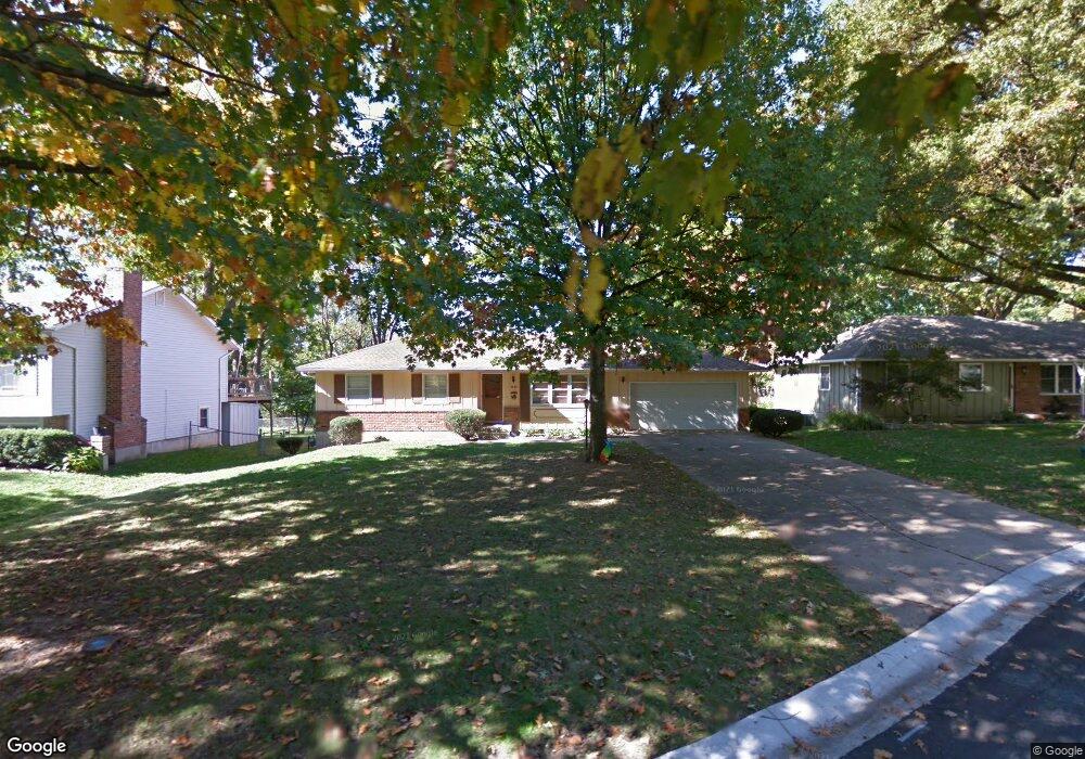 4828 Larsen Ln, Shawnee, KS 66203 - photo 1