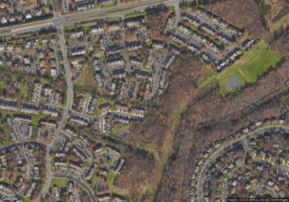 13901 Gunners Place, Centreville, VA 20121 - photo 1