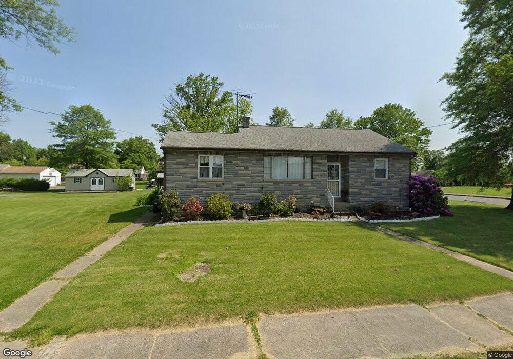703 W Race St, Pottstown, PA 19464 - photo 1