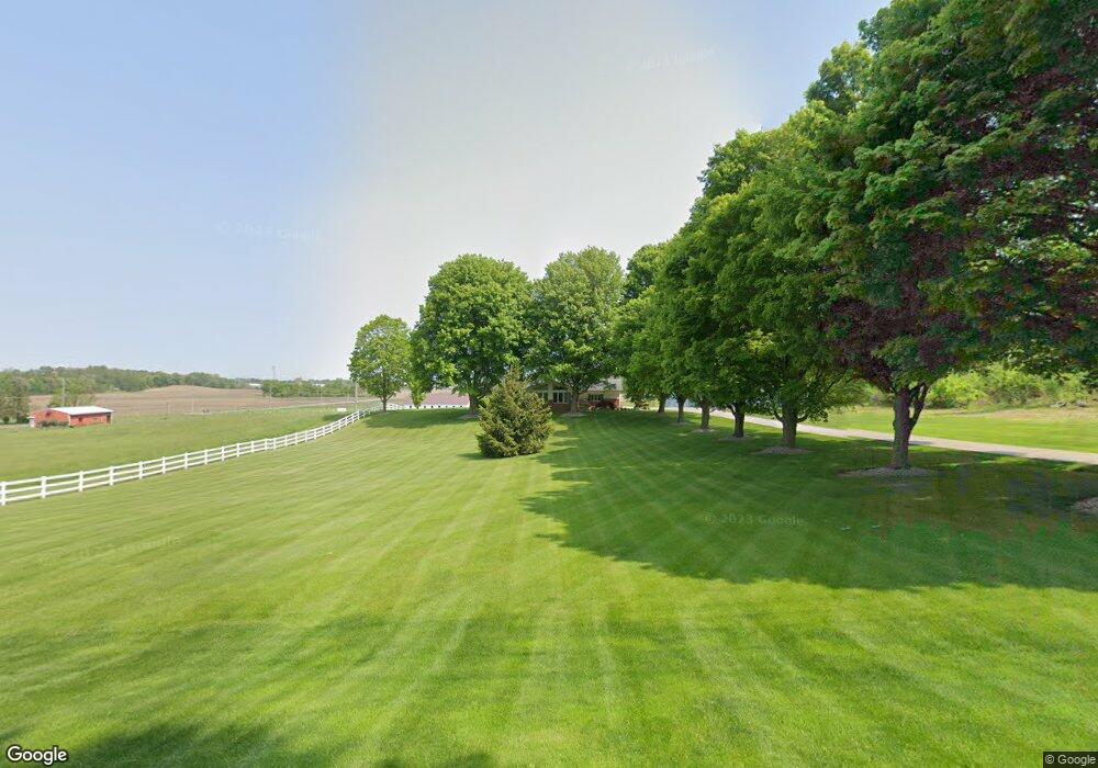 1125 E 100 S, Lagrange, IN 46761 - photo 1