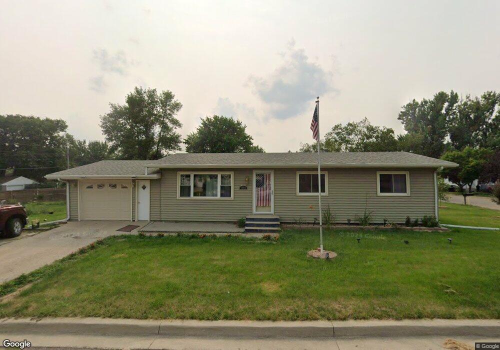1406 9th Ave SW, Jamestown, ND 58401 - photo 1
