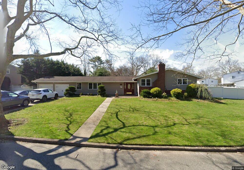 11 Cedar Crest Dr, Dix Hills, NY 11746 - photo 1