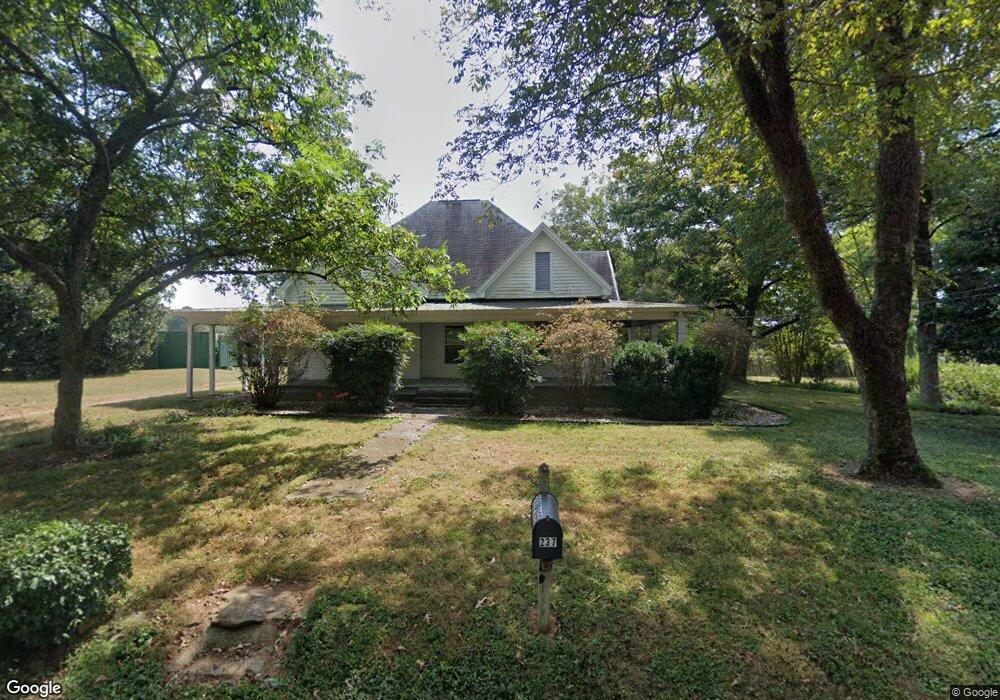 237 Lowell Ln, Carrollton, GA 30116 - photo 1