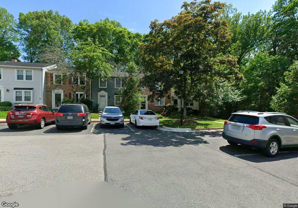 8679 Bent Arrow Ct, Springfield, VA 22153 - photo 1