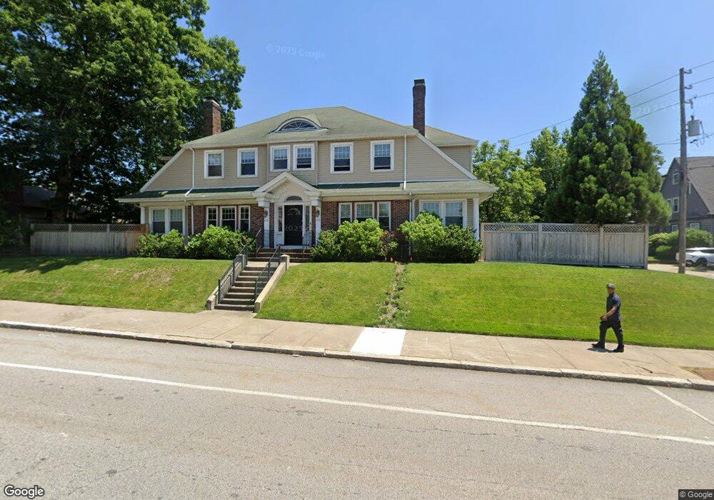 666 East Ave, Pawtucket, RI 02860 - photo 1