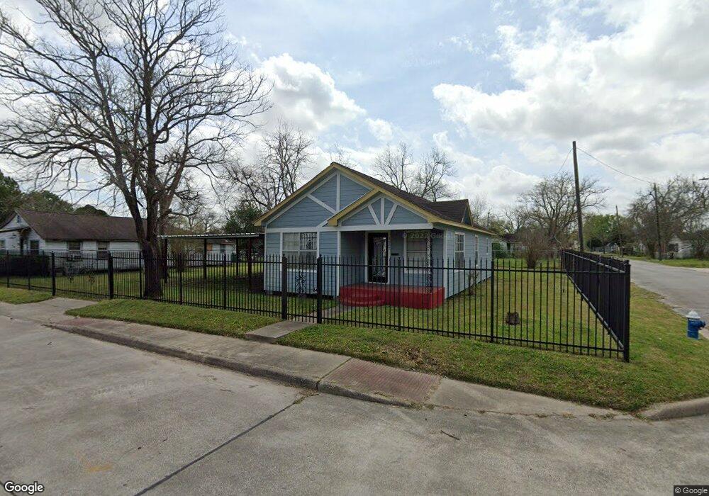 4402 Gregory St, Houston, TX 77026 - photo 1