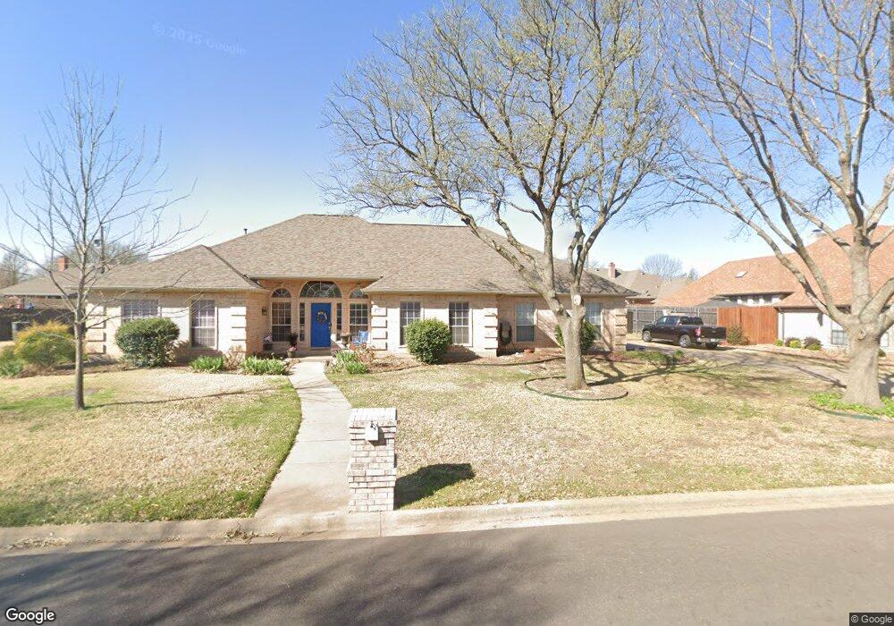 702 Amanda Ln, Cleburne, TX 76033 - photo 1