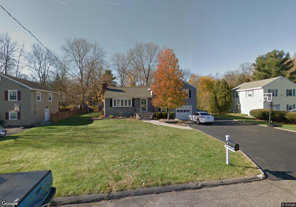 3 Cornwall Rd, Norwalk, CT 06850 - photo 1