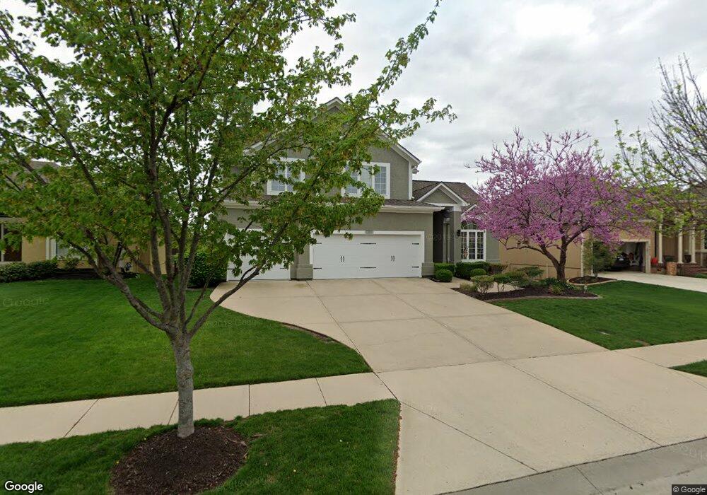 19619 W 97th Terrace, Lenexa, KS 66220 - photo 1