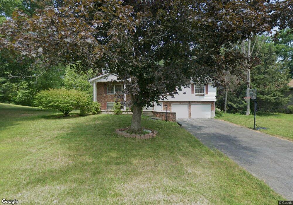 1241 Sandra Ln, Schenectady, NY 12309 - photo 1