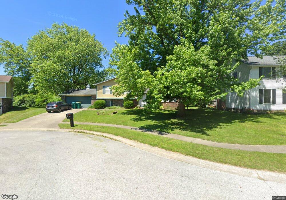 612 Brentwood Dr W, Plainfield, IN 46168 - photo 1