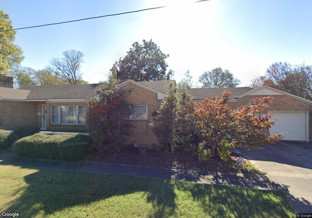 310 E 4th St, Stuttgart, AR 72160 - photo 1