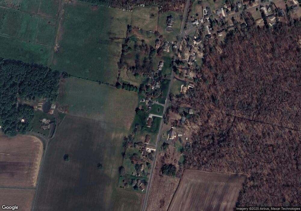 28057 Gaunts Bridge Rd, Columbus, NJ 08022 - photo 1