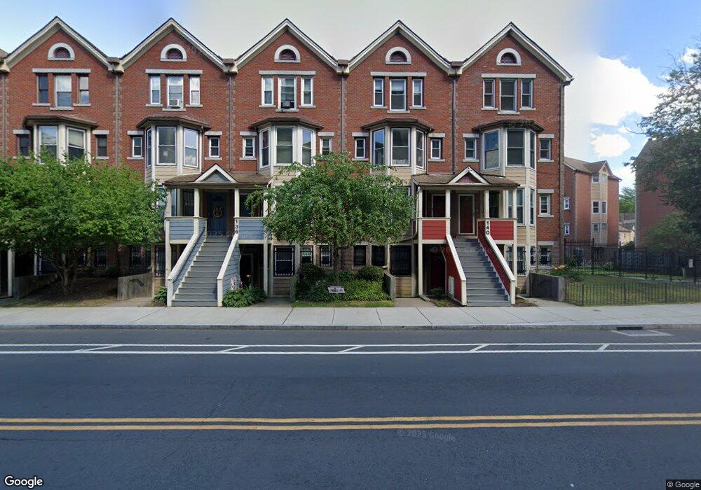 140 Maple Ave unit 140 B, Hartford, CT 06114 - photo 1