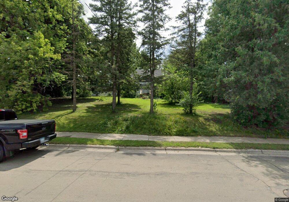 1002 E Hawthorne St, Albert Lea, MN 56007 - photo 1