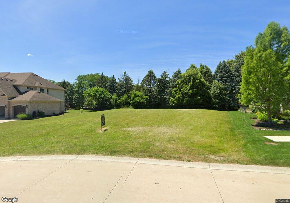 2523 Pine Cone Ct, Naperville, IL 60565 - photo 1