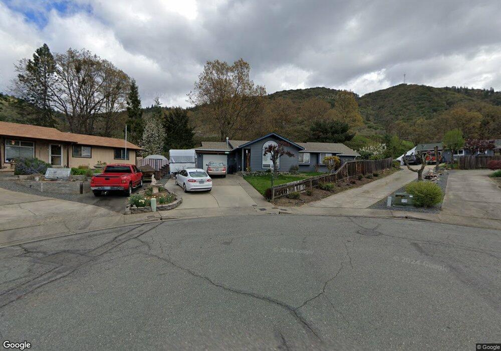 1045 NE Dewey Dr, Grants Pass, OR 97526 - photo 1