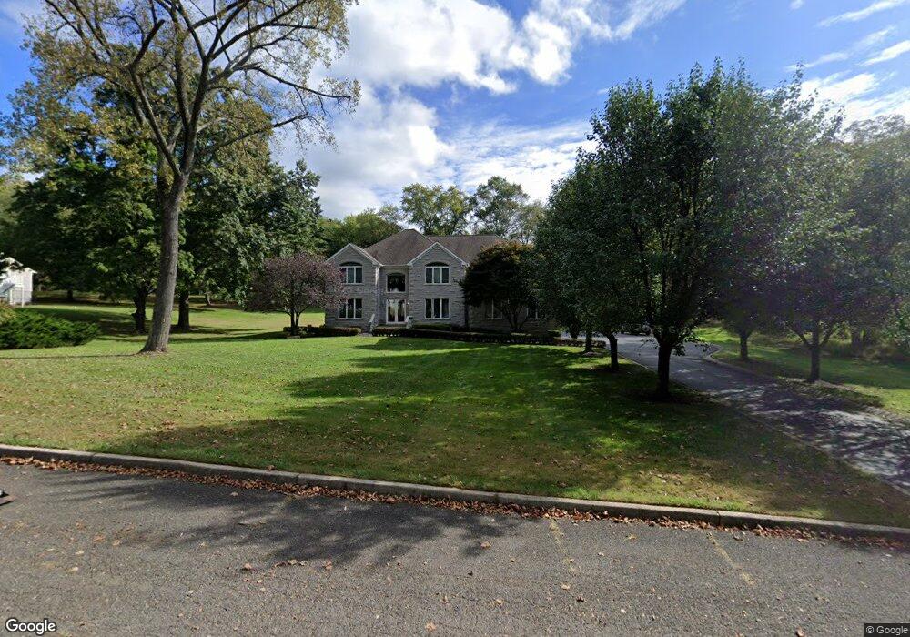 5 Fernwood Ct, Colts Neck, NJ 07722 - photo 1