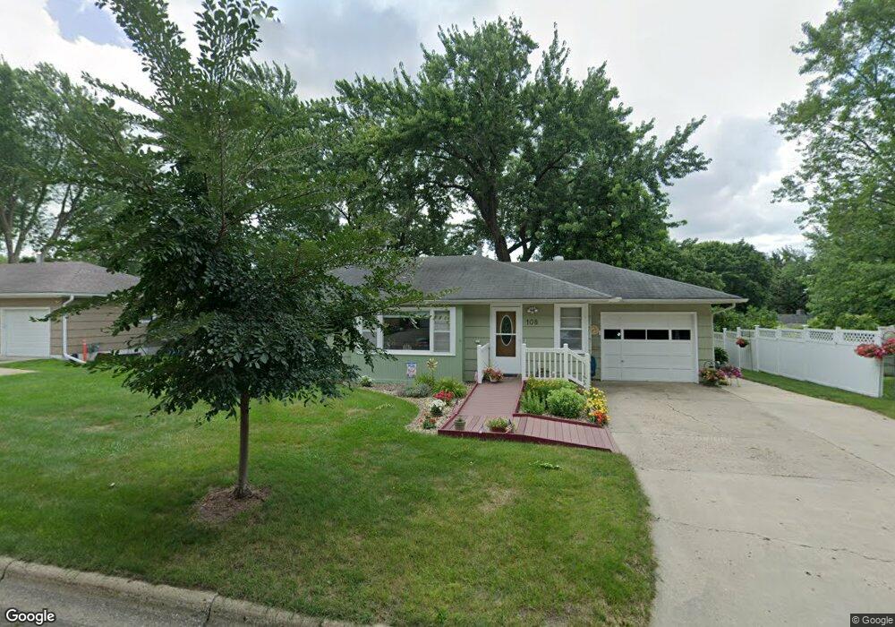 108 Fairview Dr, Albert Lea, MN 56007 - photo 1