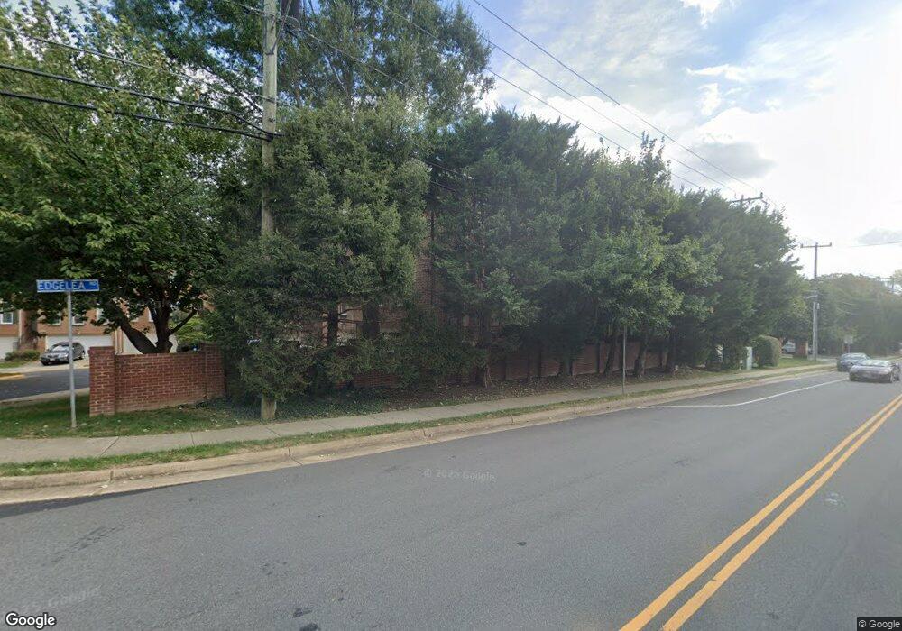 9925 Trosby Ct, Vienna, VA 22181 - photo 1