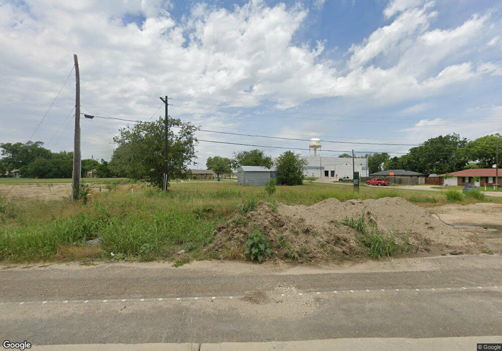 301 N Stemmons St, Sanger, TX 76266 - photo 1