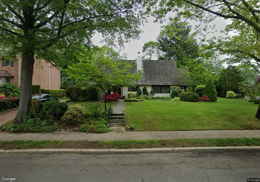 3 Brompton Rd, Garden City, NY 11530 - photo 1