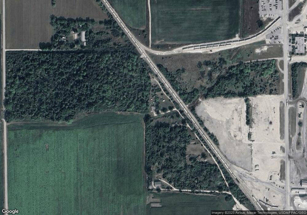 685 Penn Ln, Woodville, OH 43469 - photo 1