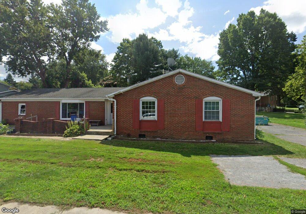 146 N Edgewood Dr, Hagerstown, MD 21740 - photo 1