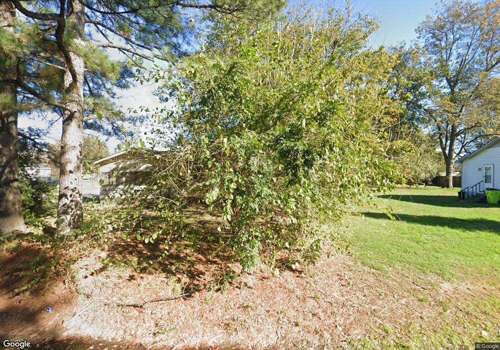 112 N Porter St, Stuttgart, AR 72160 - photo 1