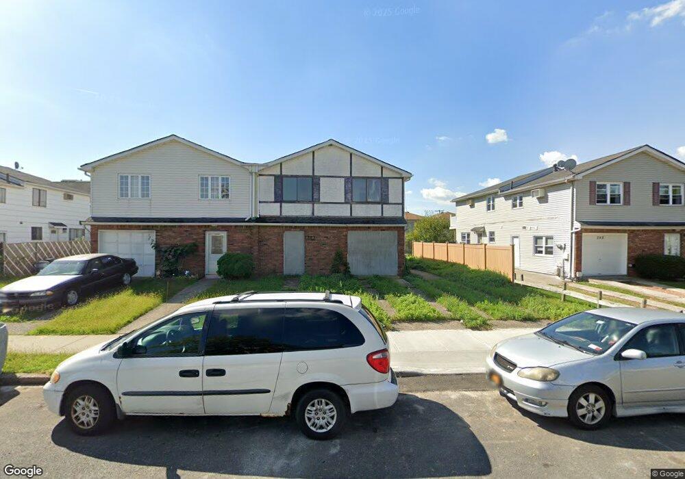 284 Ada Dr, Staten Island, NY 10314 - photo 1