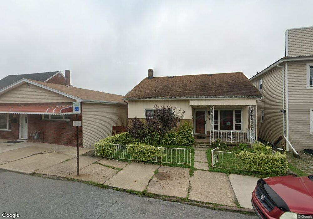 512 E Diamond Ave, Hazleton, PA 18201 - photo 1