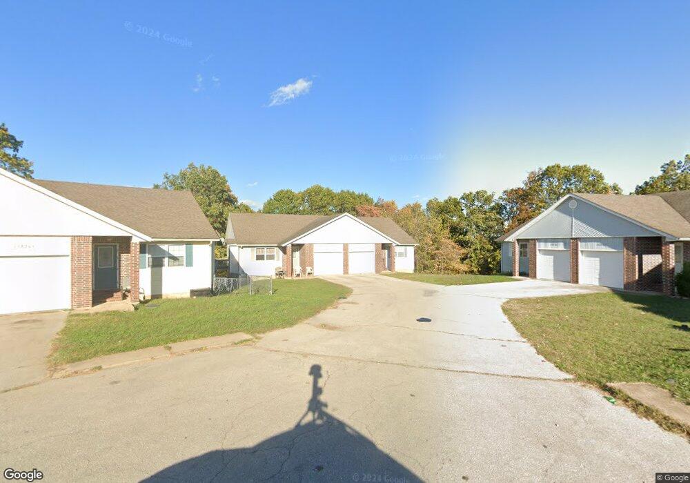 13830 Trinity Cir, Saint Robert, MO 65584 - photo 1