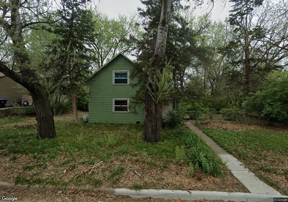 1117 SW Watson Ave, Topeka, KS 66604 - photo 1