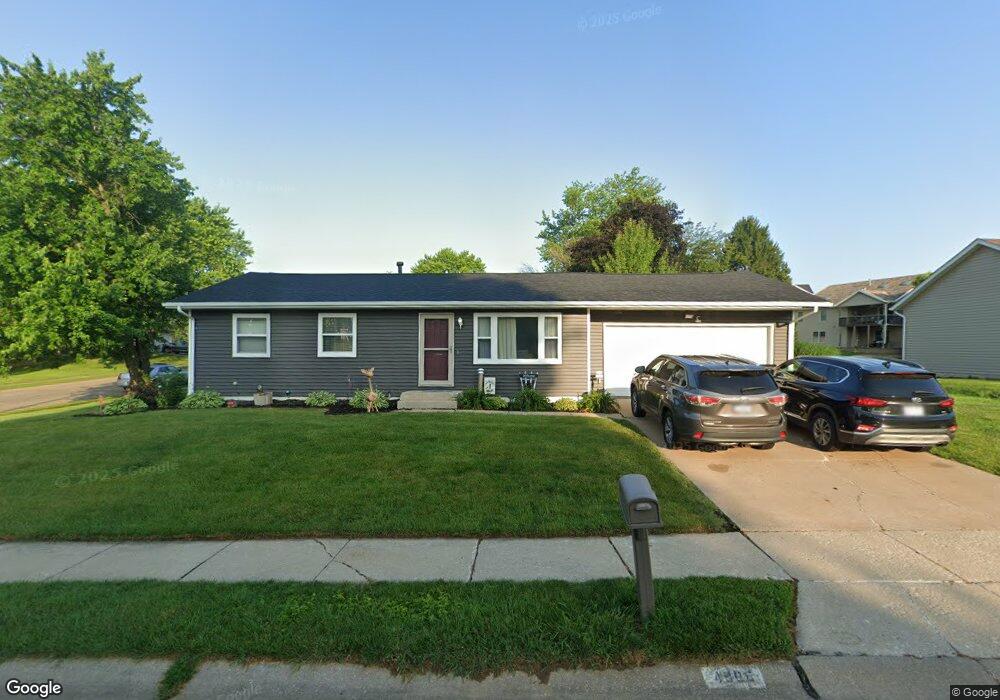 4906 N Sturdevant St, Davenport, IA 52806 - photo 1