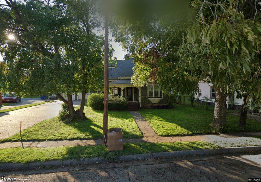 211 NE 2nd St, Grand Prairie, TX 75050 - photo 1