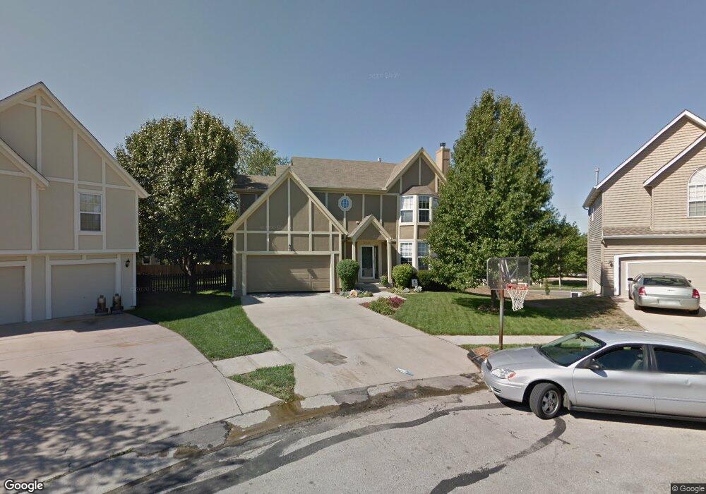 4810 Noreston St, Shawnee, KS 66226 - photo 1