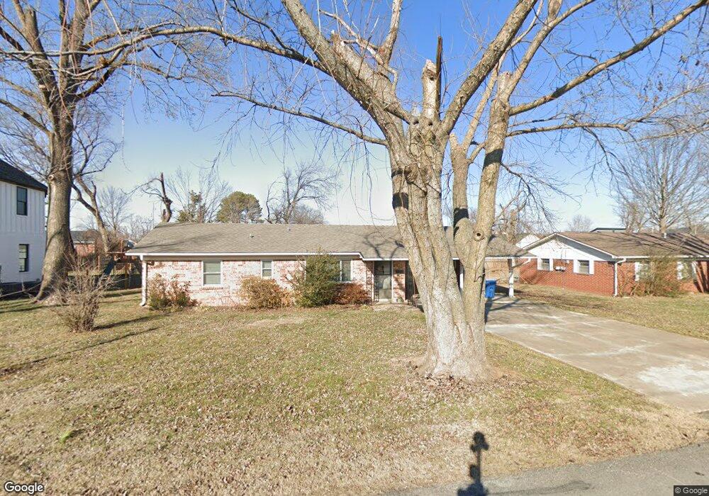 708 NW 5th St, Bentonville, AR 72712 - photo 1