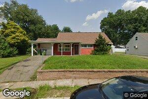 27 Markham Rd, Edison, NJ 08817