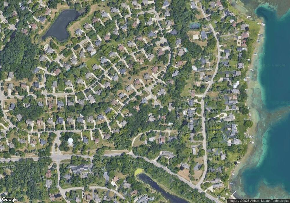 2841 West Bloomfield Oaks Dr, West Bloomfield, MI 48324 - photo 1