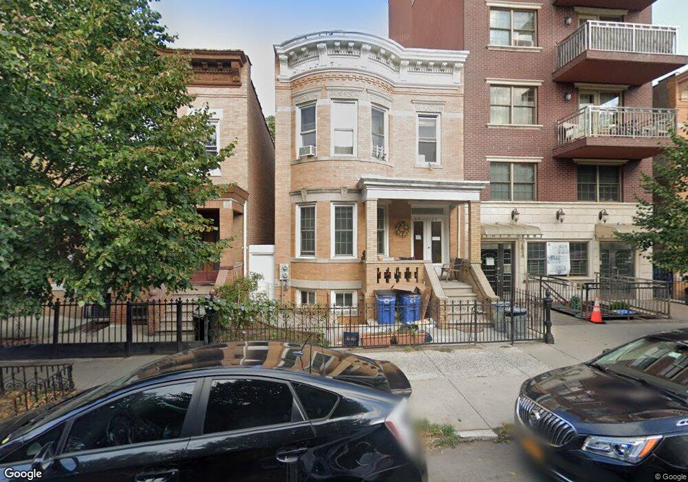 38-01 38 St, Long Island City, NY 11103 - photo 1