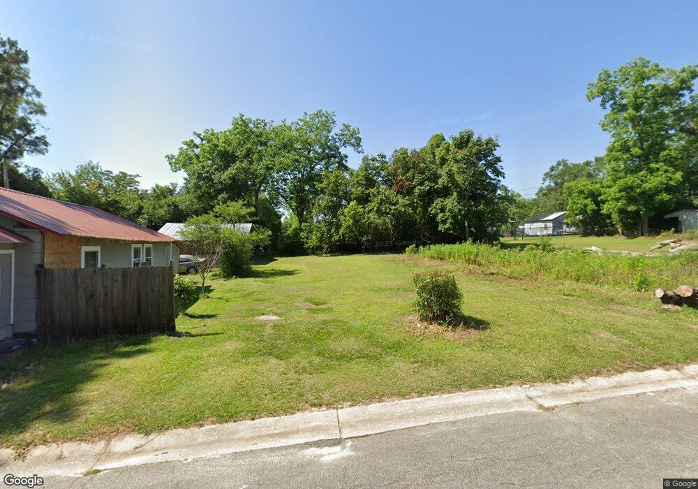 801 7th St SE, Moultrie, GA 31768 - photo 1