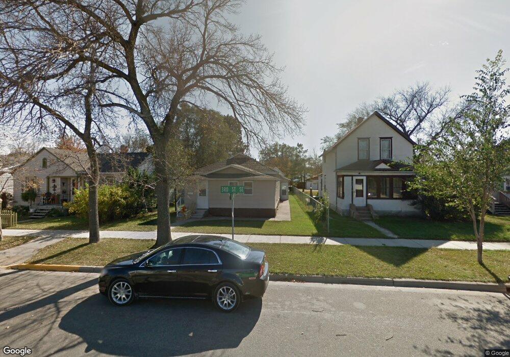 530 3rd St SE, Jamestown, ND 58401 - photo 1