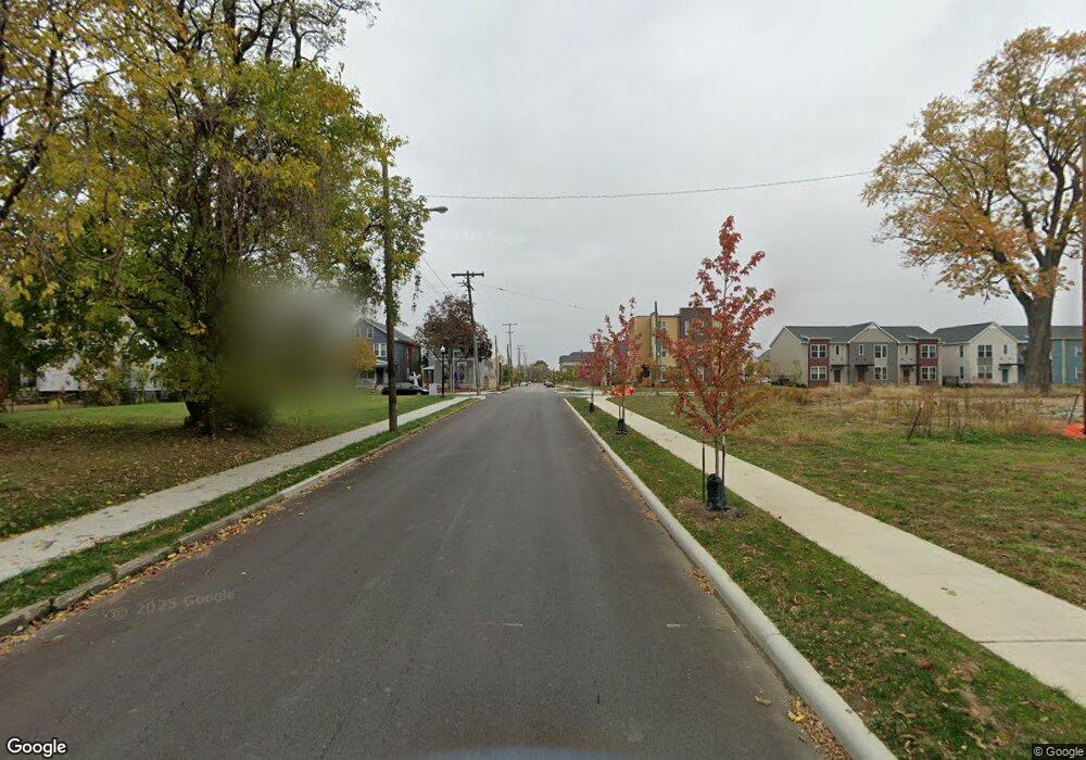 1353 E Hawthorne Ave, Columbus, OH 43203 - photo 1