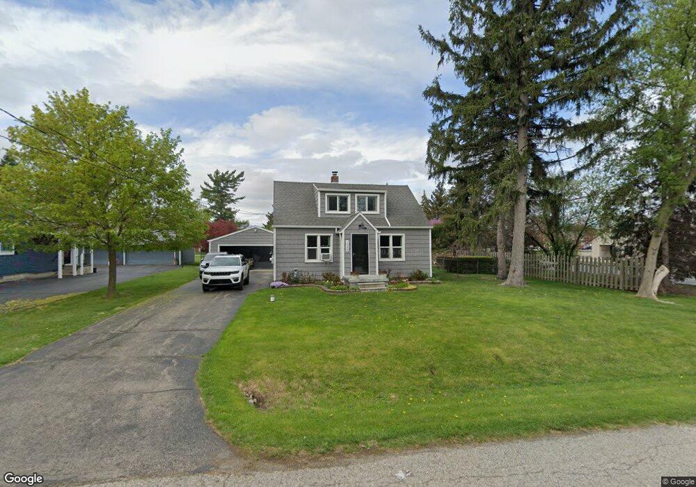 1028 Kingston Ave, Flint, MI 48507 - photo 1