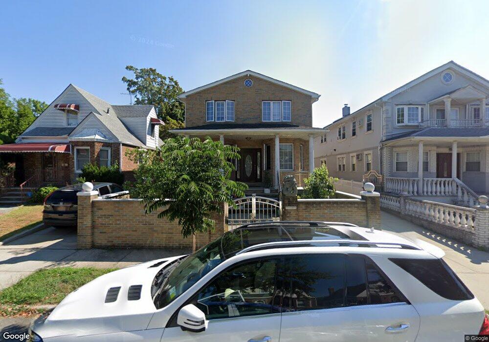 5837 192nd St, Fresh Meadows, NY 11365 - photo 1