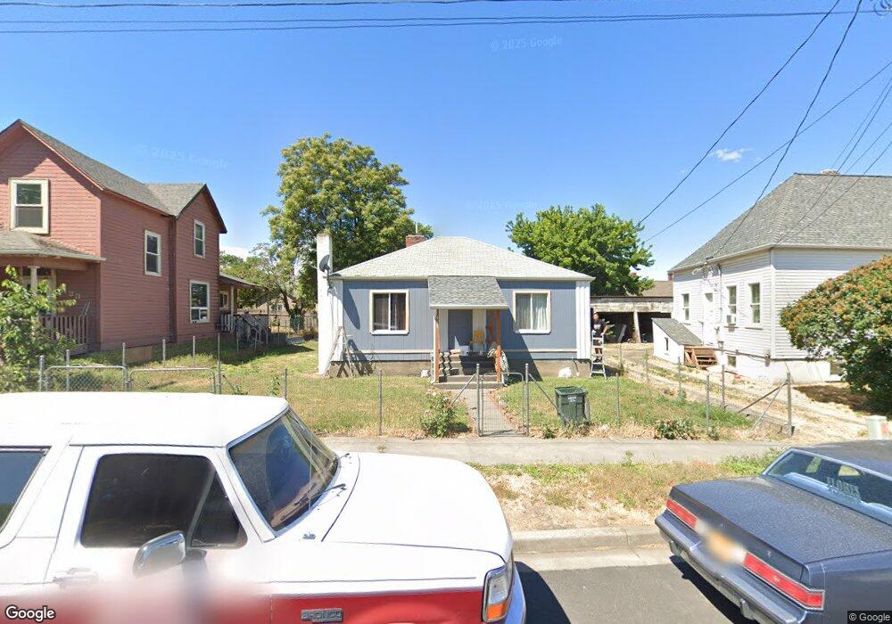 417 SE 11th St, Pendleton, OR 97801 - photo 1