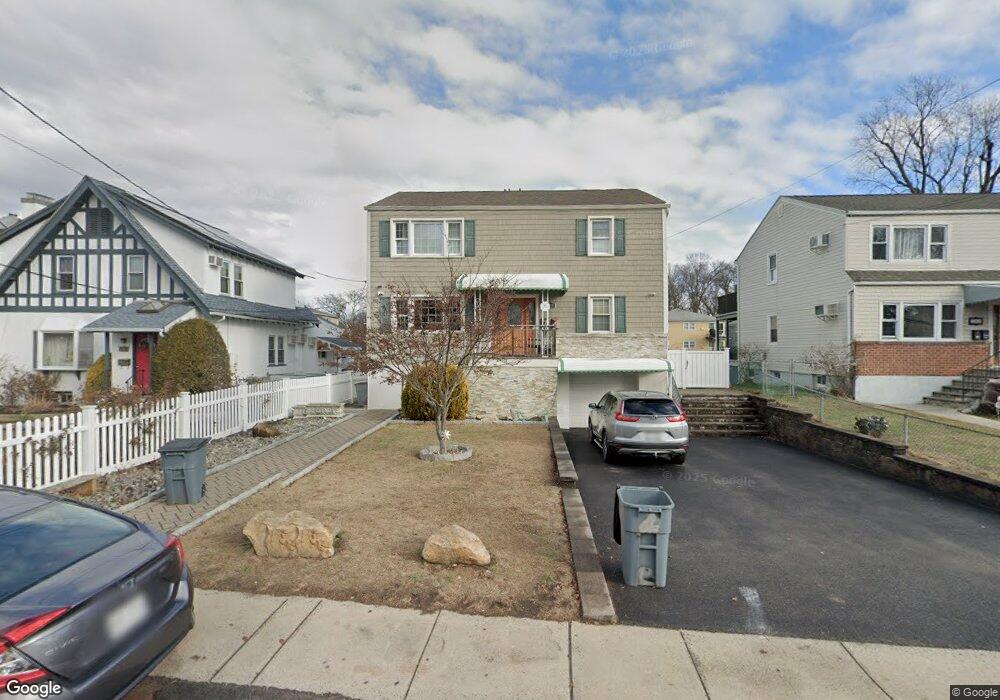 290 Mile Square Rd unit 2nd, Yonkers, NY 10701 - photo 1
